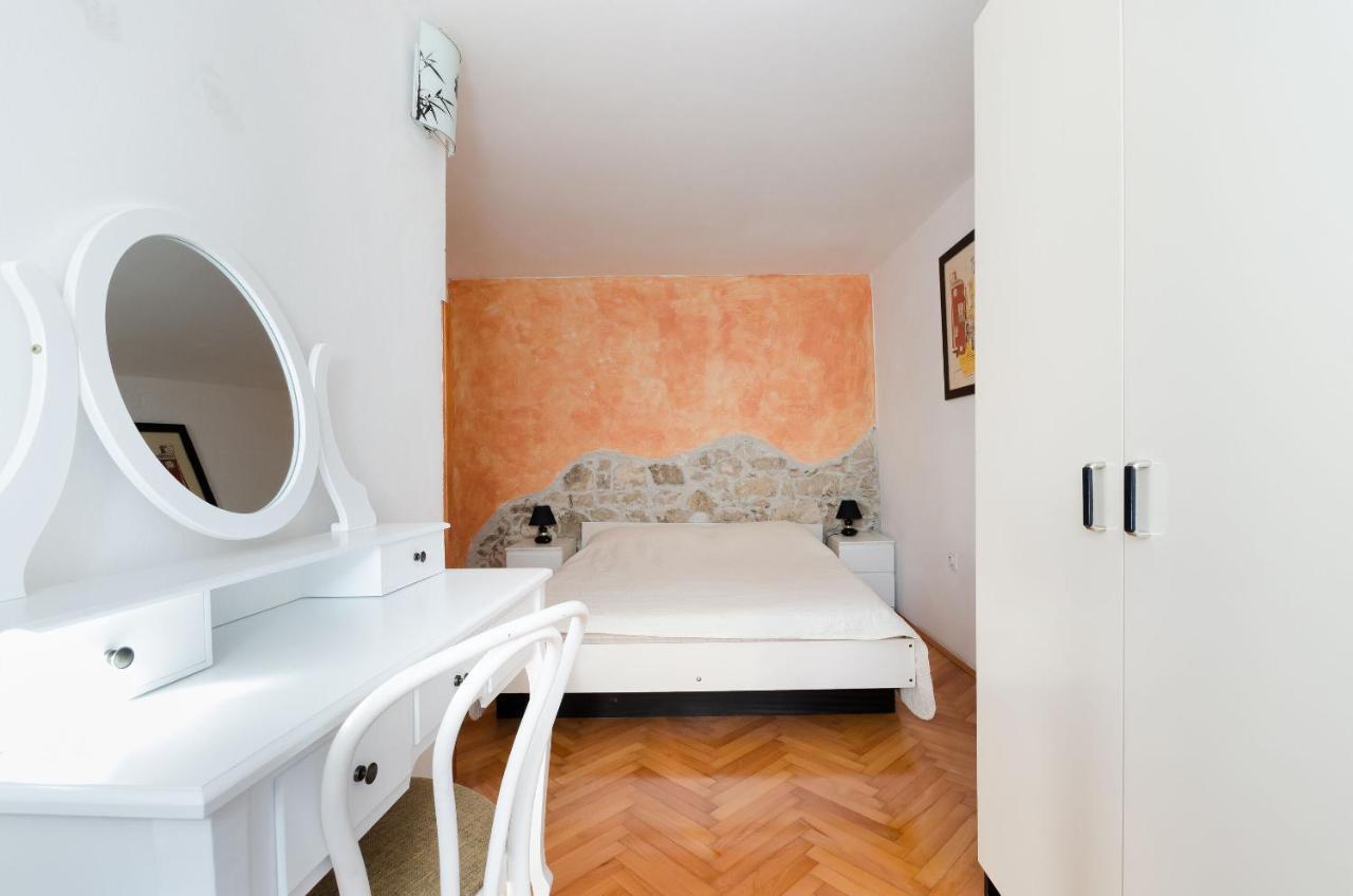 Apartment Josip Plomin Eksteriør billede