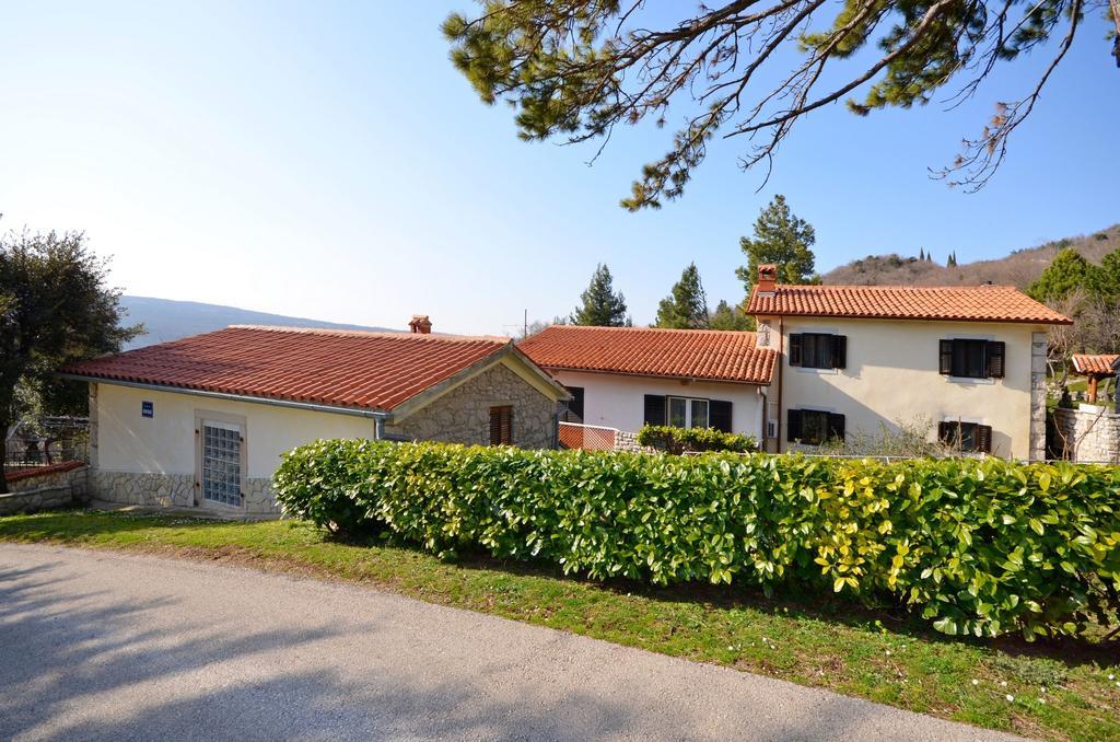 Apartment Josip Plomin Eksteriør billede
