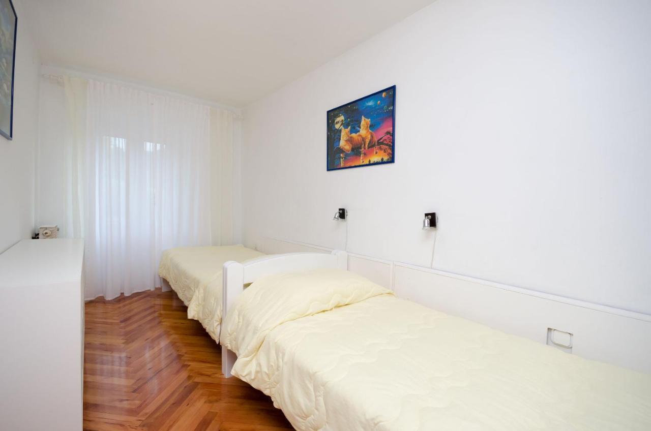 Apartment Josip Plomin Eksteriør billede